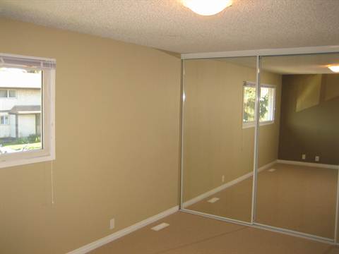 Experience Affordable QUALITY & STYLE * * * FRESH Renovated 3-Bedroom Home - Thumbnail 16