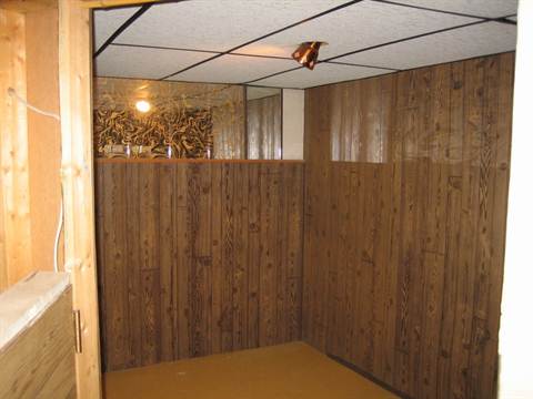 Experience Affordable QUALITY & STYLE * * * FRESH Renovated 3-Bedroom Home - Thumbnail 21