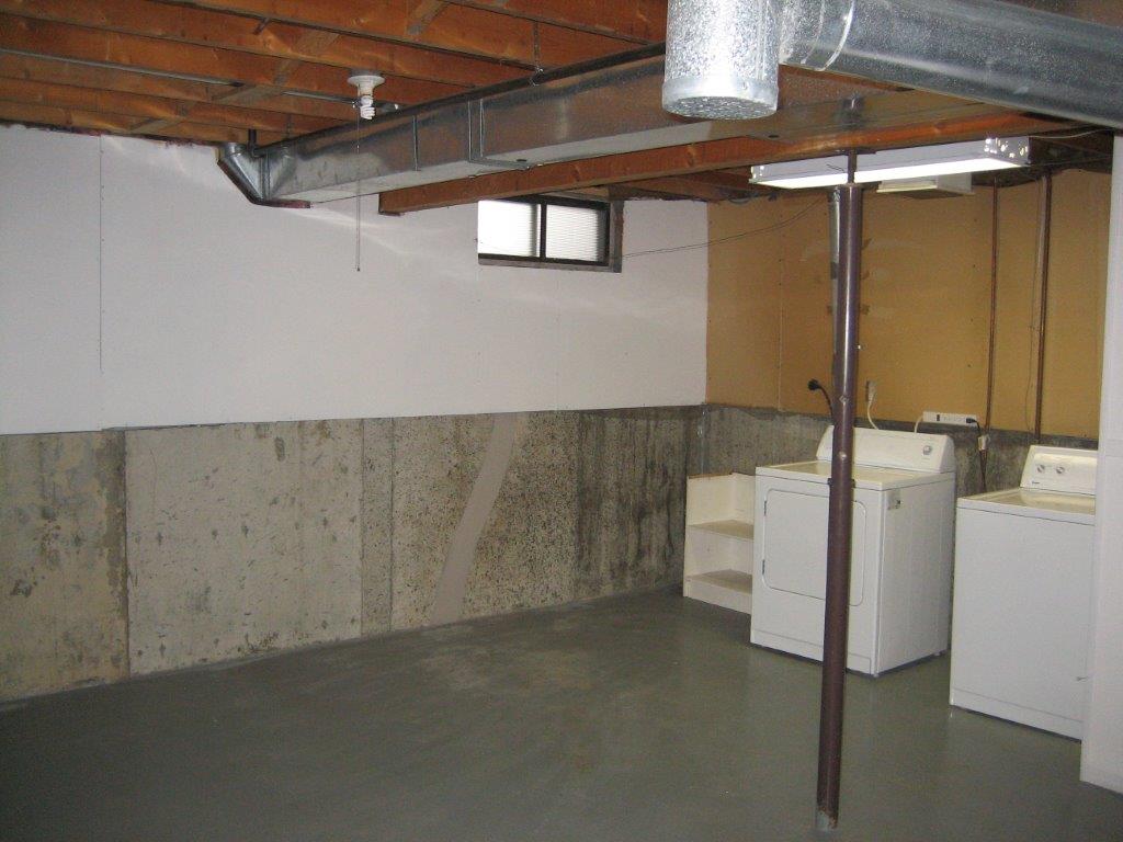 Rare BUNGALOW Townhome, 3 Bedrooms & 8 APPLIANCES! ~ North Edmonton - Thumbnail 18