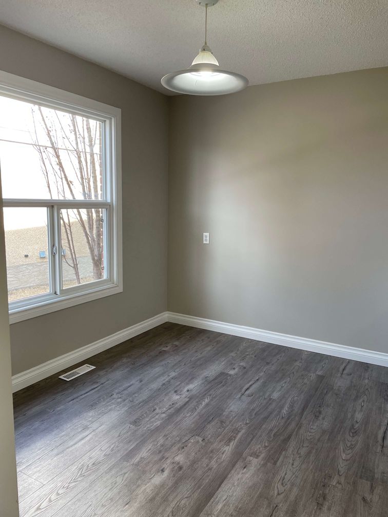 DELIGHTFUL 3-Bedroom Townhome with Private Outdoor Space! - Thumbnail 24