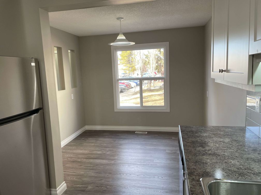 DELIGHTFUL 3-Bedroom Townhome with Private Outdoor Space! - Thumbnail 20