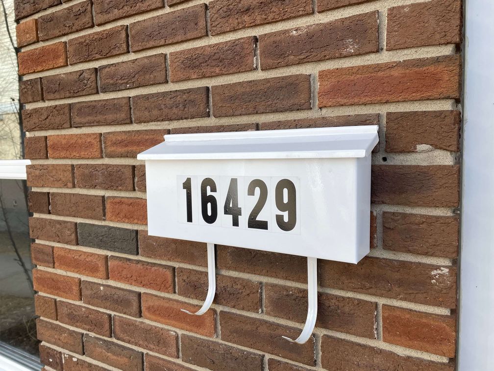 DELIGHTFUL 3-Bedroom Townhome with Private Outdoor Space! - Thumbnail 53