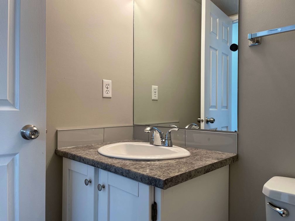 DELIGHTFUL 3-Bedroom Townhome with Private Outdoor Space! - Thumbnail 44