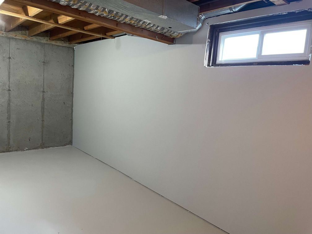 DELIGHTFUL 3-Bedroom Townhome with Private Outdoor Space! - Thumbnail 46