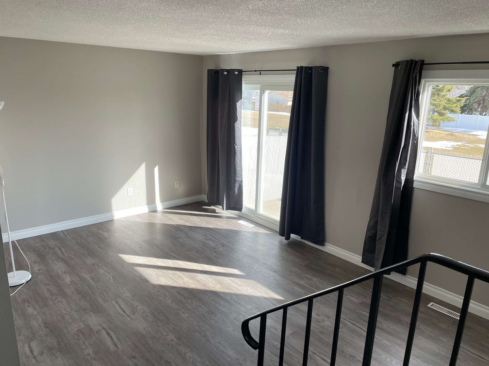 DELIGHTFUL 3-Bedroom Townhome with Private Outdoor Space! - Image 1