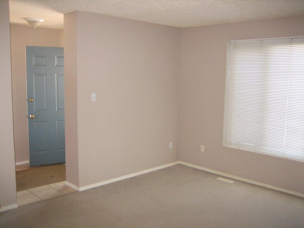 ~ SOPHISTICATED Residence ~ 2 Baths ~ - Thumbnail 11