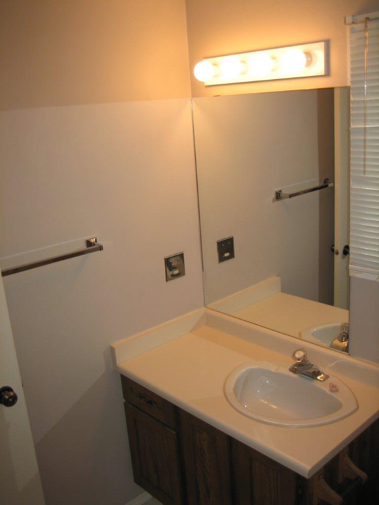 ~ SOPHISTICATED Residence ~ 2 Baths ~ - Thumbnail 83