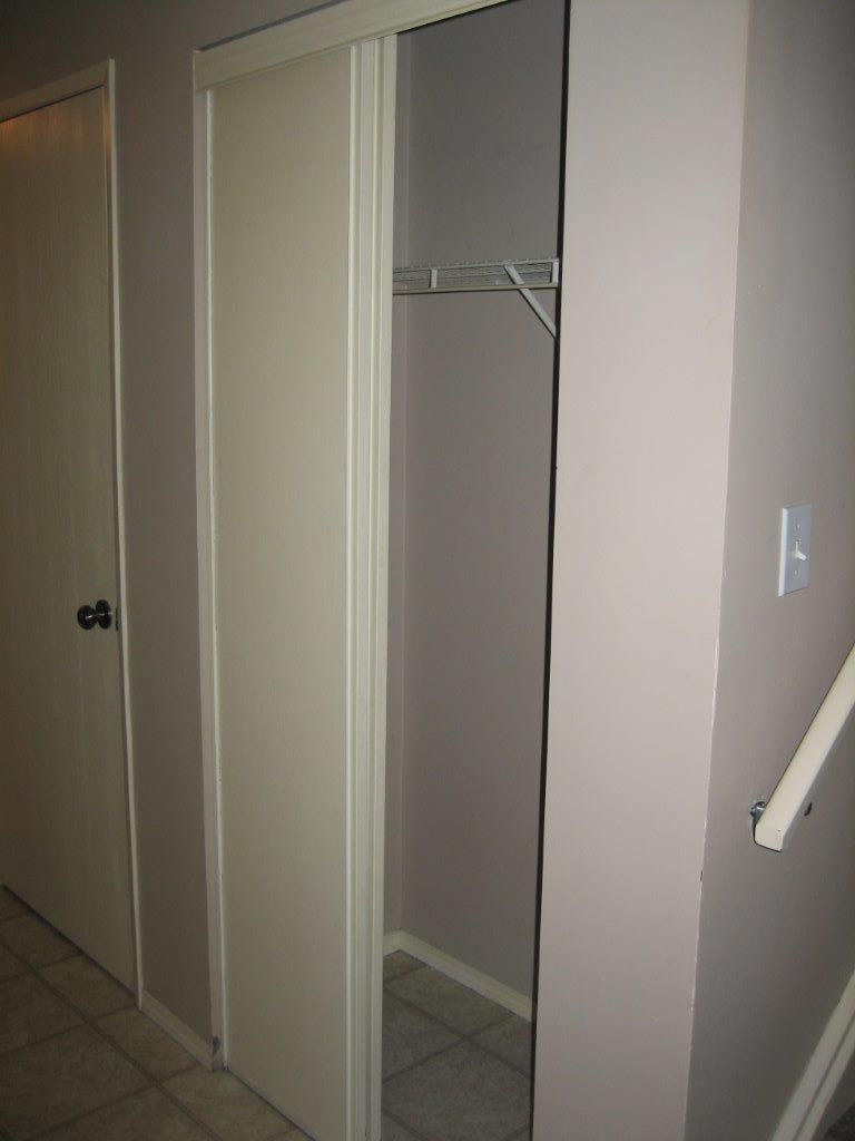 ~ SOPHISTICATED Residence ~ 2 Baths ~ - Thumbnail 21