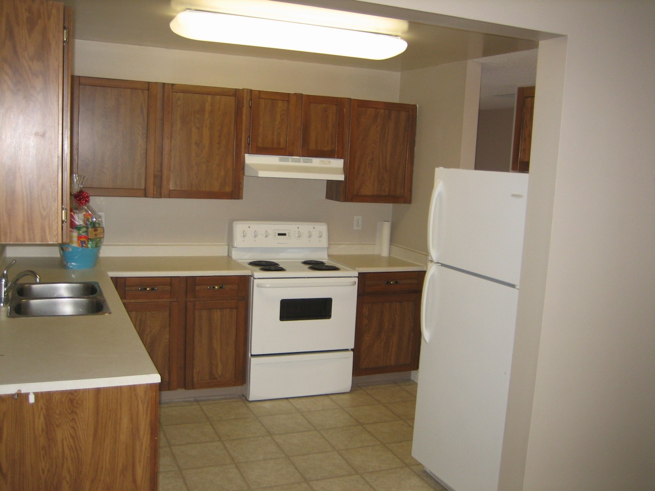 ~ SOPHISTICATED Residence ~ 2 Baths ~ - Thumbnail 26