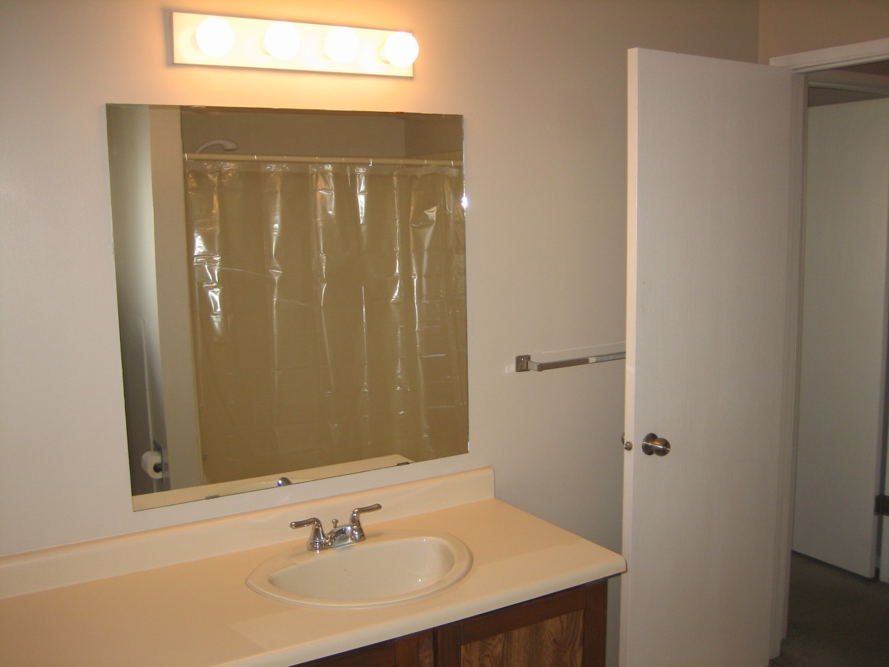 ~ SOPHISTICATED Residence ~ 2 Baths ~ - Thumbnail 71