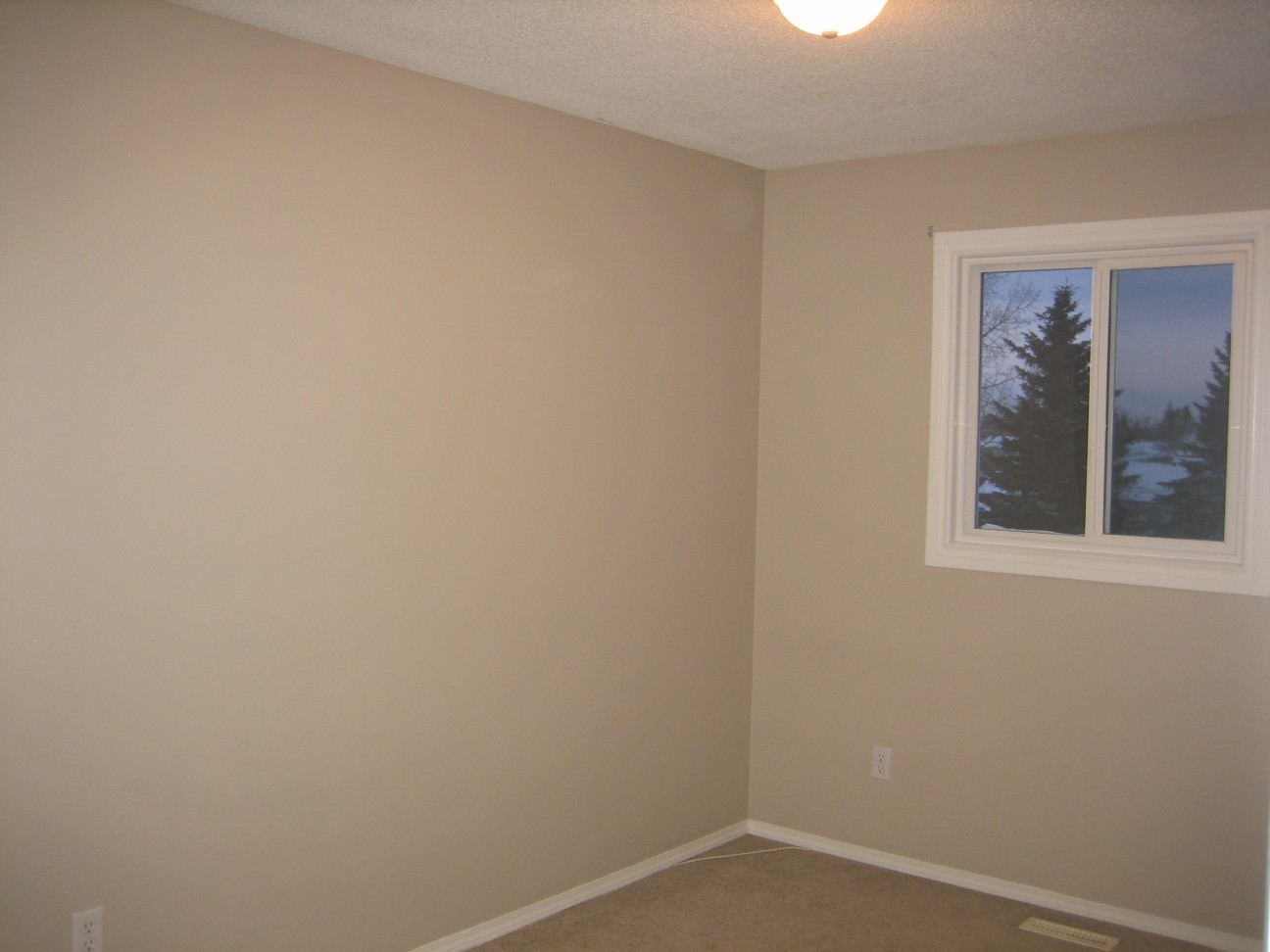 ~ SOPHISTICATED Residence ~ 2 Baths ~ - Thumbnail 44
