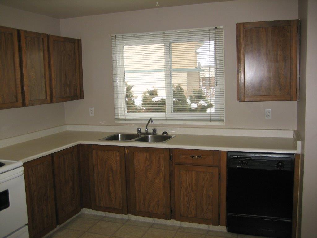 ~ SOPHISTICATED Residence ~ 2 Baths ~ - Thumbnail 32
