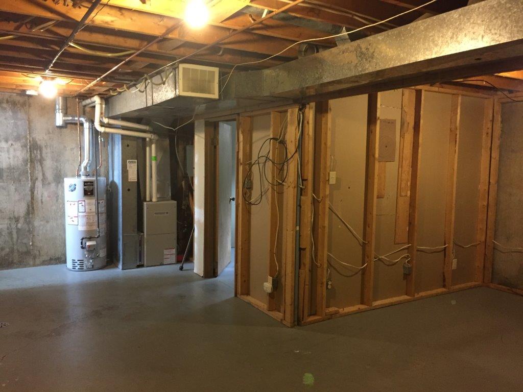 *** DISCOVER This DELIGHTFUL Family Townhome with Attached GARAGE *** - Thumbnail 52