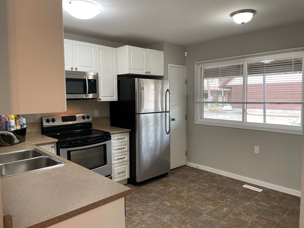DISCOVER THE DIFFERENCE QUALITY MAKES ~ 3 Bedrooms in Northeast Edmonton - Thumbnail 12