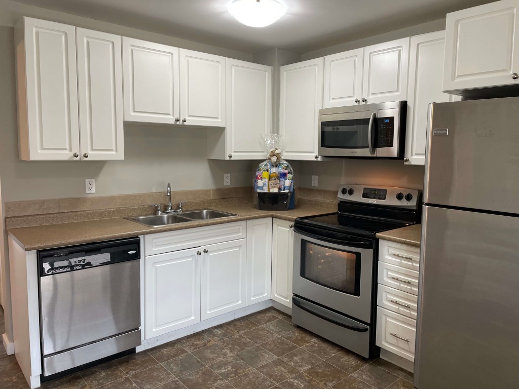 DISCOVER THE DIFFERENCE QUALITY MAKES ~ 3 Bedrooms in Northeast Edmonton - Thumbnail 14