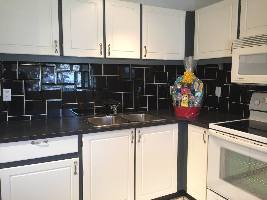 QUALITY 3-Bedroom Townhome ~ 1100 sqft ~ Rented NOW! - Thumbnail 26