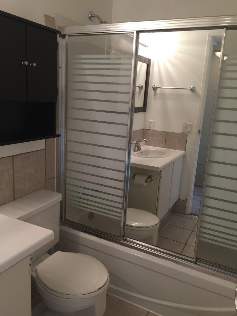 QUALITY 3-Bedroom Townhome ~ 1100 sqft ~ Rented NOW! - Thumbnail 71