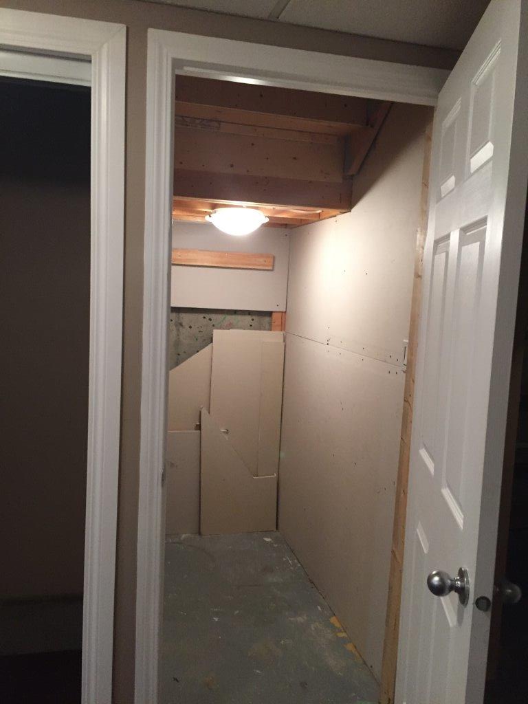 QUALITY 3-Bedroom Townhome ~ 1100 sqft ~ Rented NOW! - Thumbnail 86