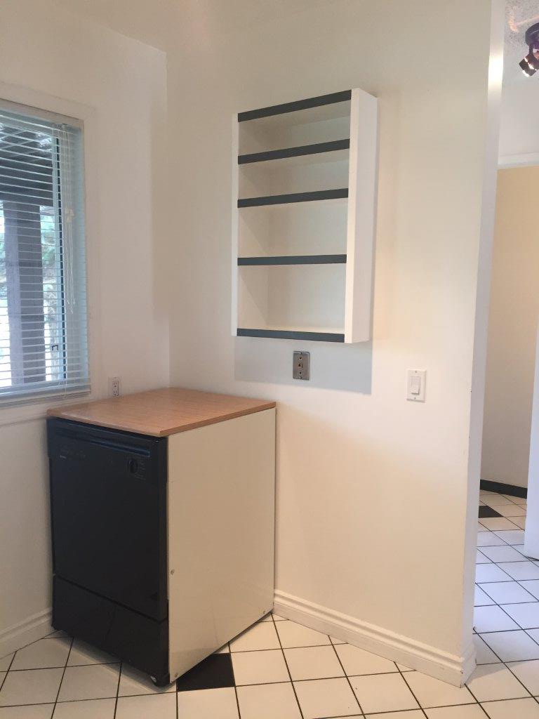 QUALITY 3-Bedroom Townhome ~ 1100 sqft ~ Rented NOW! - Thumbnail 36