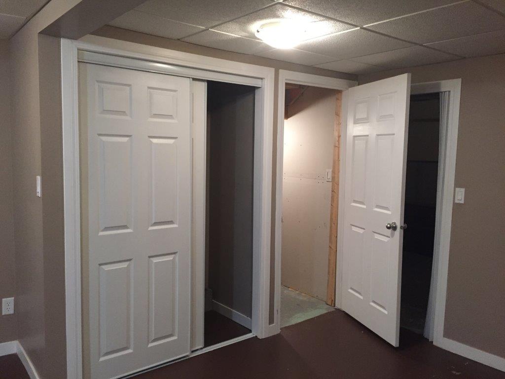 QUALITY 3-Bedroom Townhome ~ 1100 sqft ~ Rented NOW! - Thumbnail 59