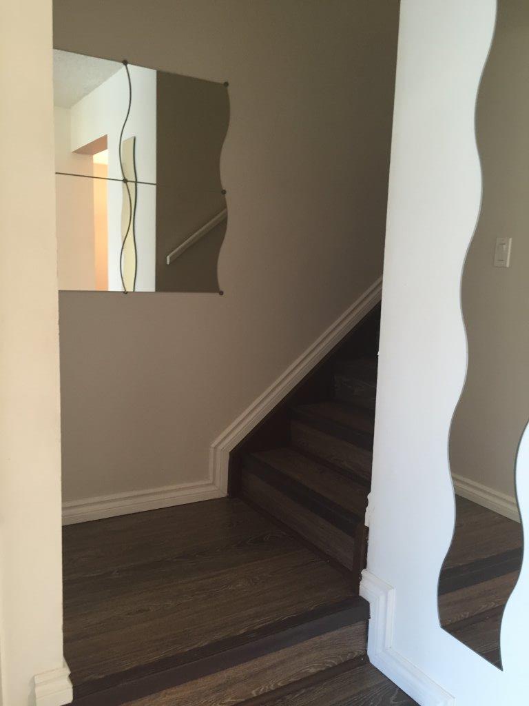 QUALITY 3-Bedroom Townhome ~ 1100 sqft ~ Rented NOW! - Thumbnail 18