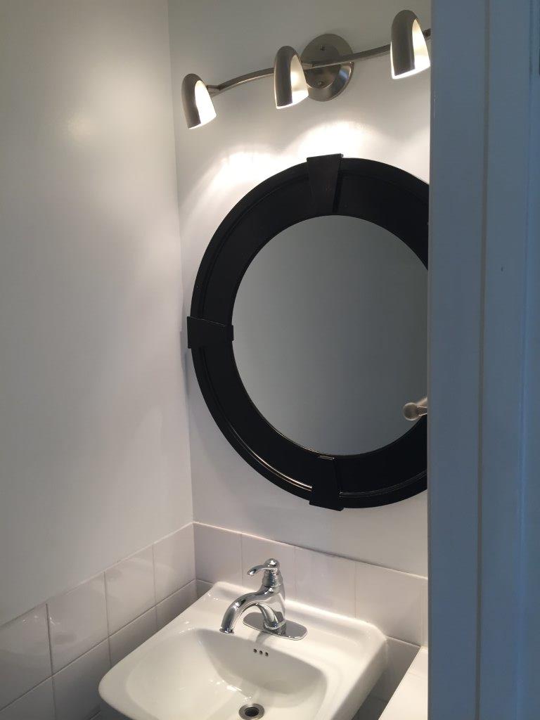 QUALITY 3-Bedroom Townhome ~ 1100 sqft ~ Rented NOW! - Thumbnail 61