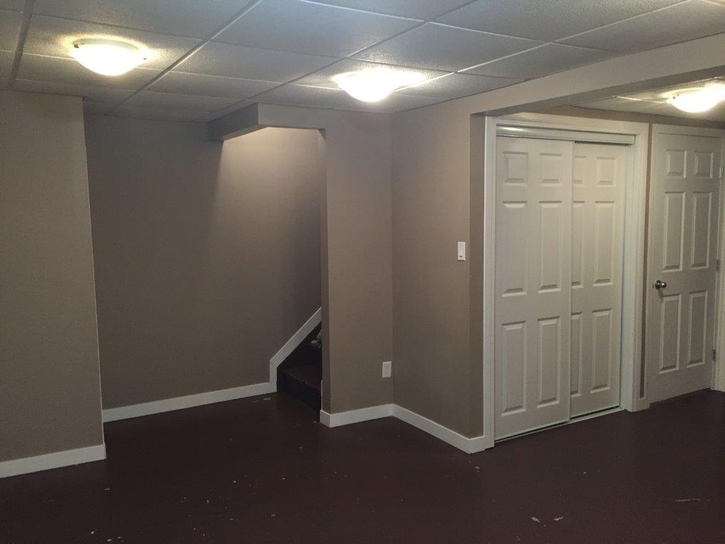 QUALITY 3-Bedroom Townhome ~ 1100 sqft ~ Rented NOW! - Thumbnail 79