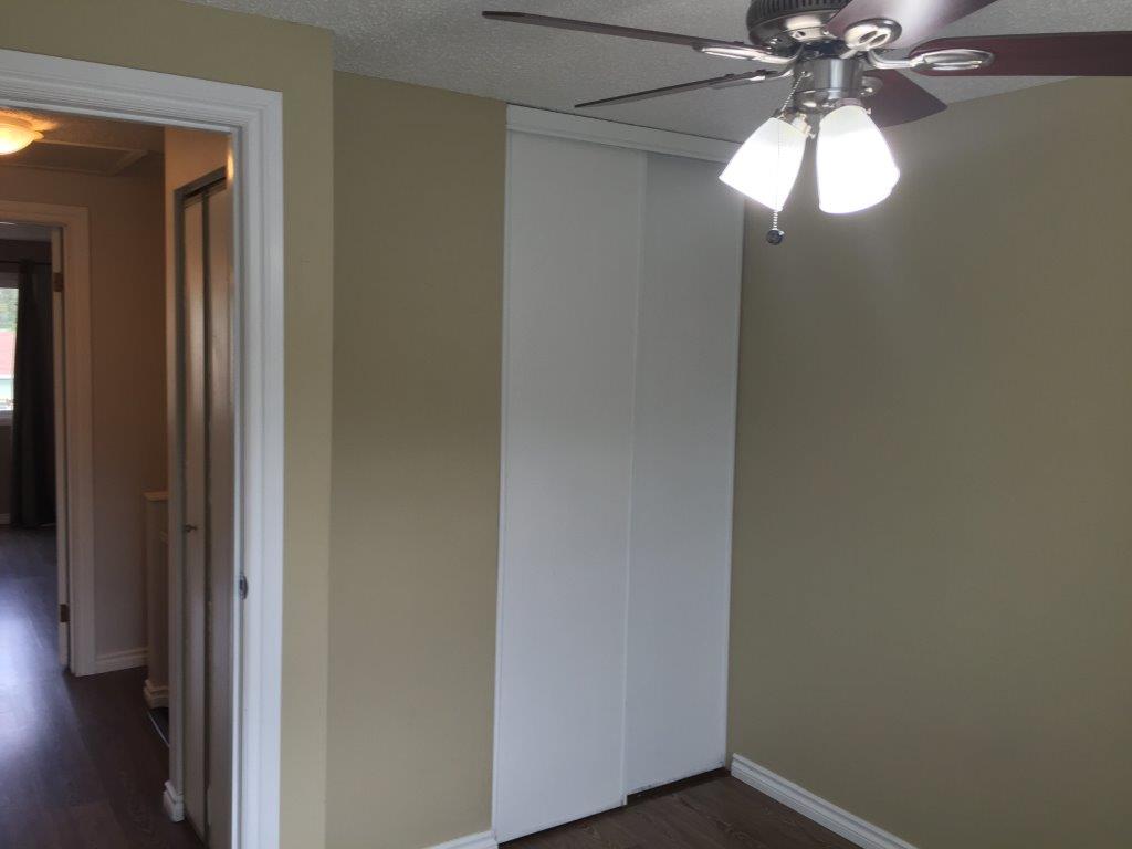 QUALITY 3-Bedroom Townhome ~ 1100 sqft ~ Rented NOW! - Thumbnail 50