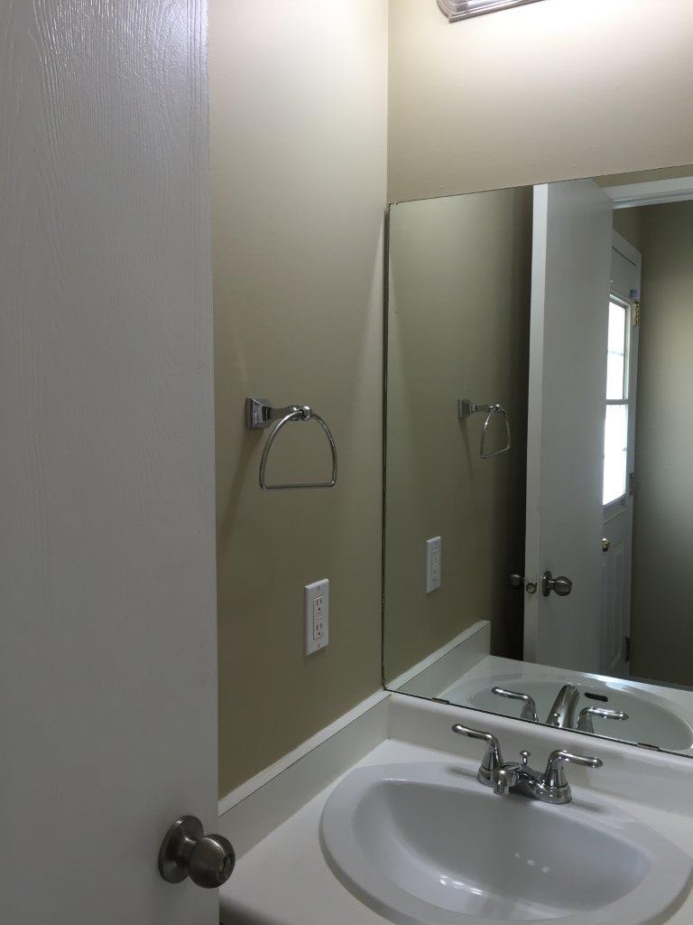 SECURE this clean | safe | affordable HOME for the people you LOVE - Thumbnail 37