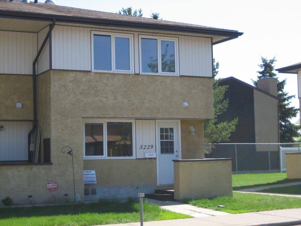 FRESH CLEAN Comfortable Townhome * 3-Bedrooms * 1.5 Bathrooms * Finished Basement - Thumbnail 41