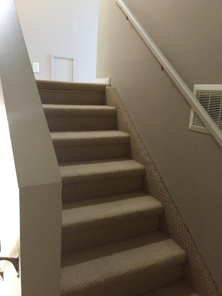 FRESH CLEAN Comfortable Townhome * 3-Bedrooms * 1.5 Bathrooms * Finished Basement - Thumbnail 7