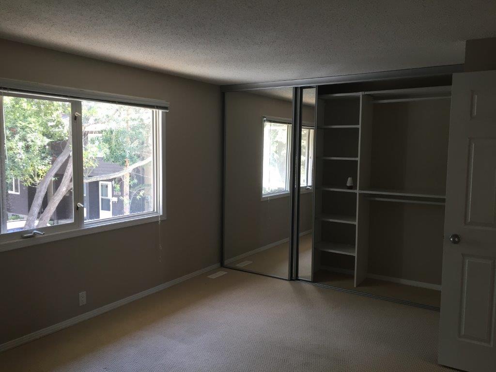 FRESH CLEAN Comfortable Townhome * 3-Bedrooms * 1.5 Bathrooms * Finished Basement - Thumbnail 17