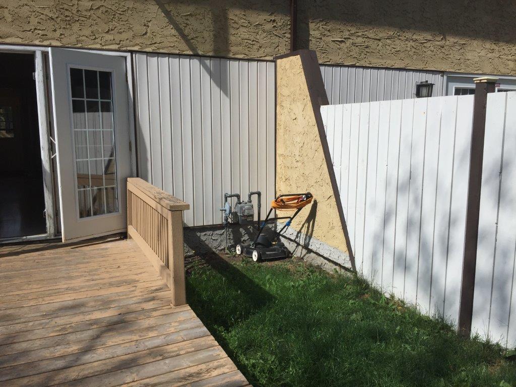 FRESH CLEAN Comfortable Townhome * 3-Bedrooms * 1.5 Bathrooms * Finished Basement - Thumbnail 51
