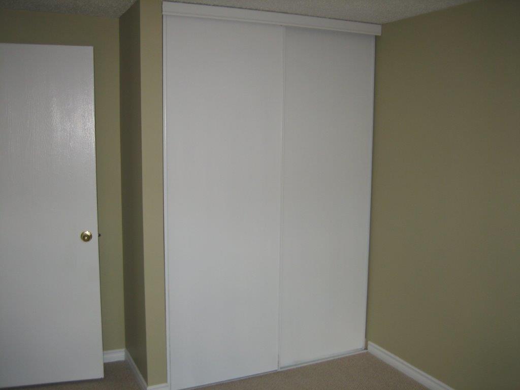 Fully-Renovated 3-Bedroom Family-Friendly Townhome + BONUS Basement Development! - Thumbnail 61
