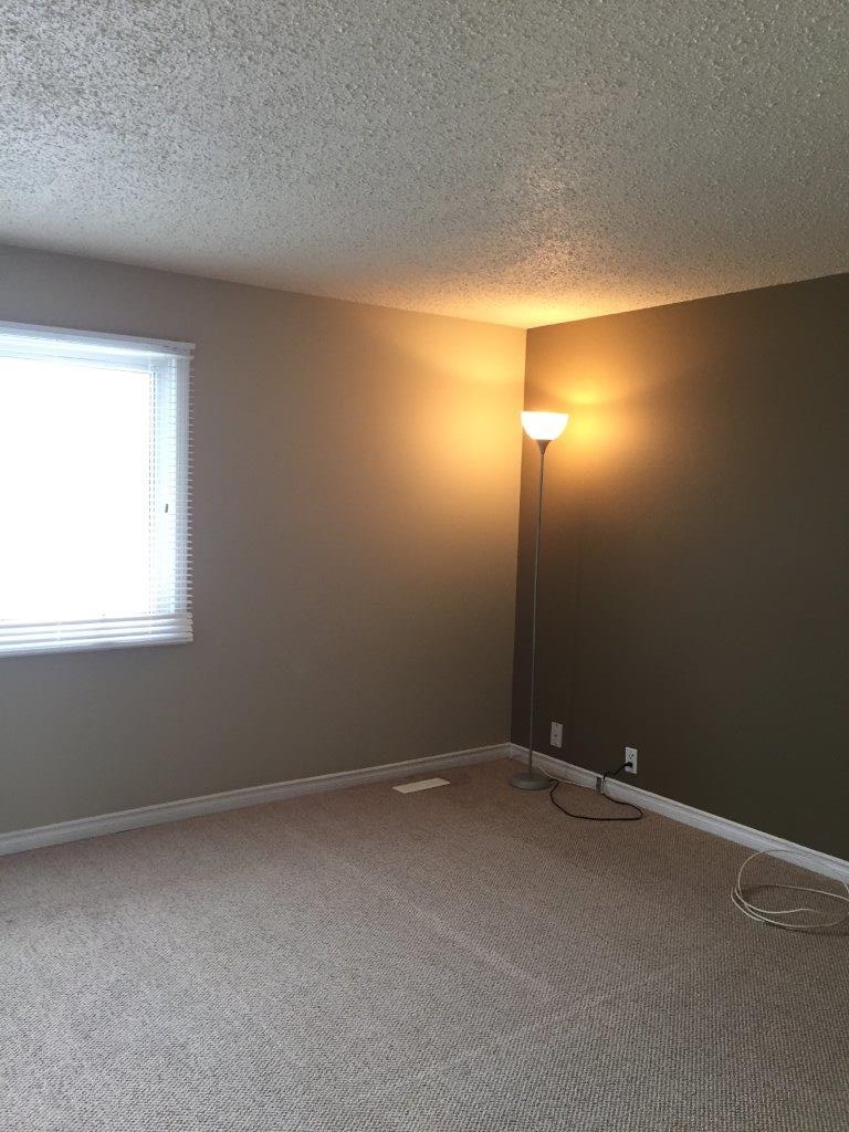 Fully-Renovated 3-Bedroom Family-Friendly Townhome + BONUS Basement Development! - Thumbnail 45
