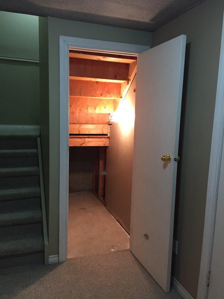 Fully-Renovated 3-Bedroom Family-Friendly Townhome + BONUS Basement Development! - Thumbnail 87