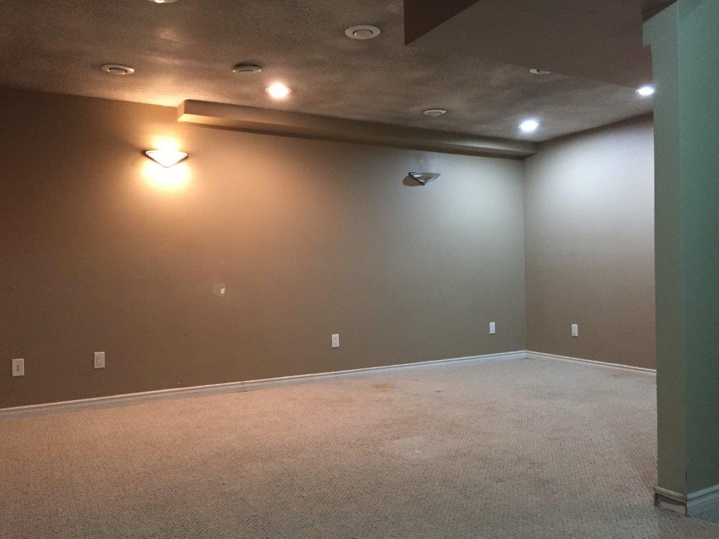 Fully-Renovated 3-Bedroom Family-Friendly Townhome + BONUS Basement Development! - Thumbnail 79