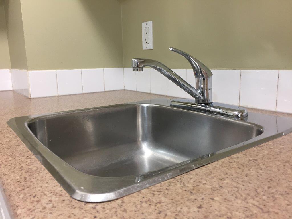 Fully-Renovated 3-Bedroom Family-Friendly Townhome + BONUS Basement Development! - Thumbnail 28