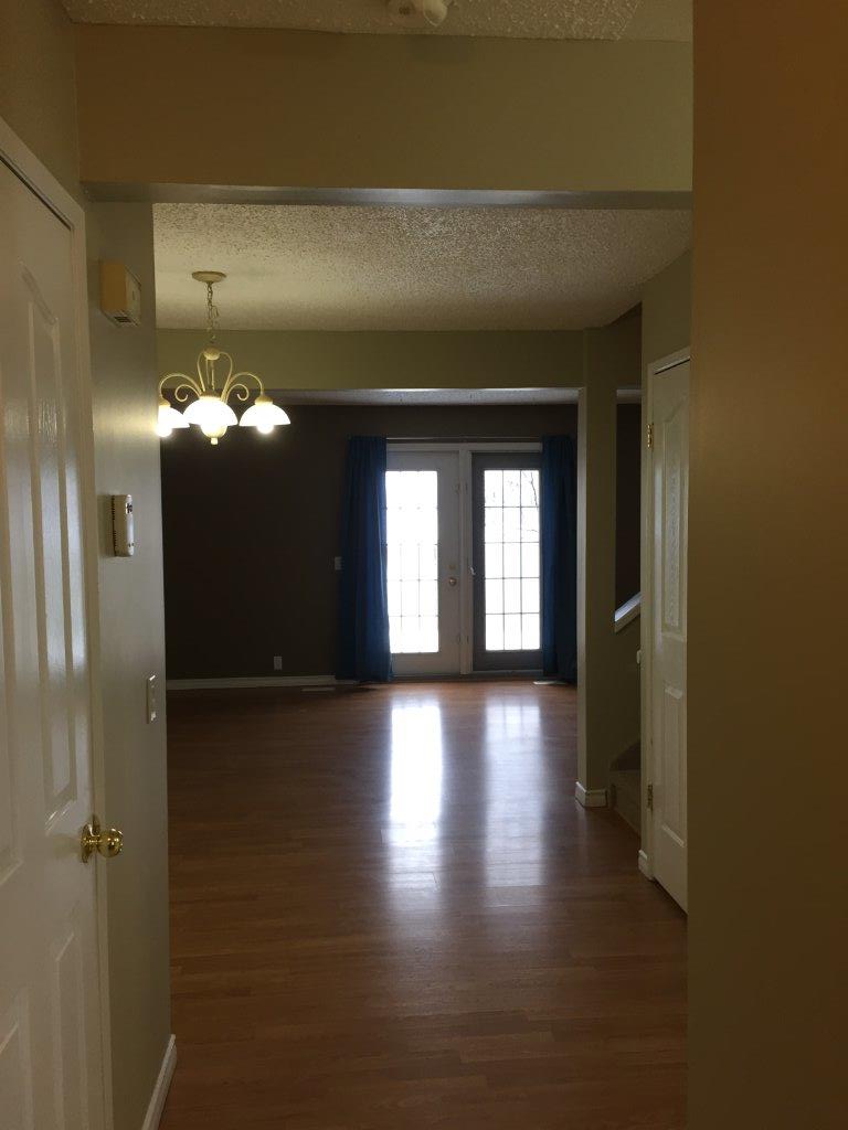 Fully-Renovated 3-Bedroom Family-Friendly Townhome + BONUS Basement Development! - Thumbnail 6