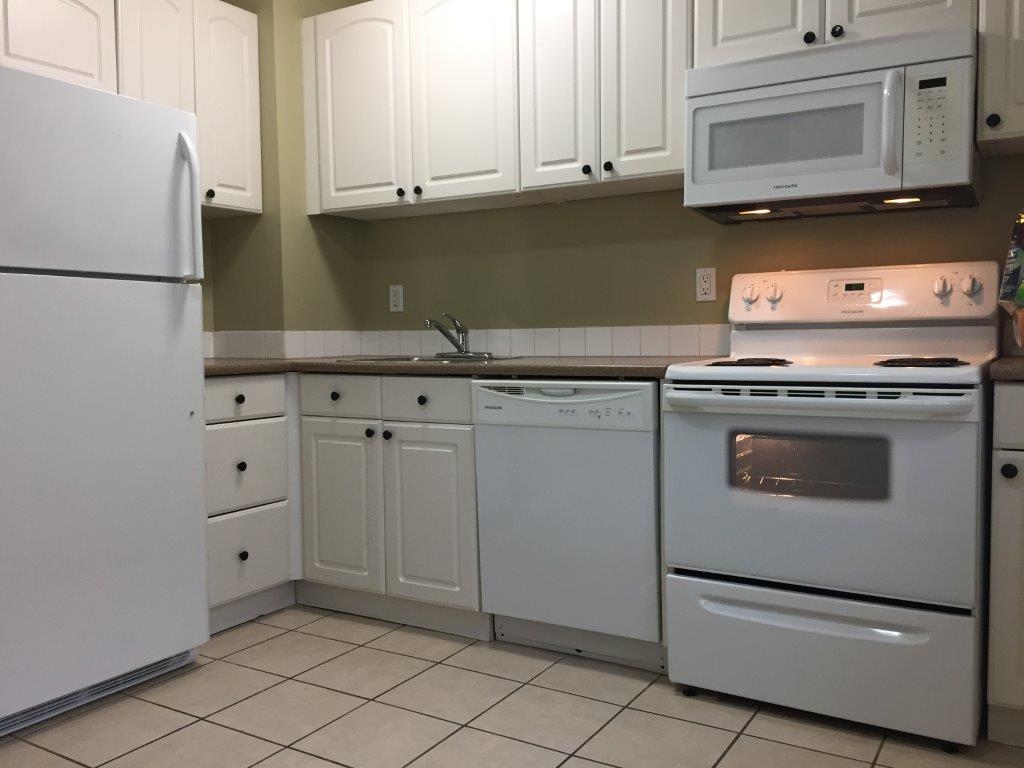 Fully-Renovated 3-Bedroom Family-Friendly Townhome + BONUS Basement Development! - Thumbnail 29