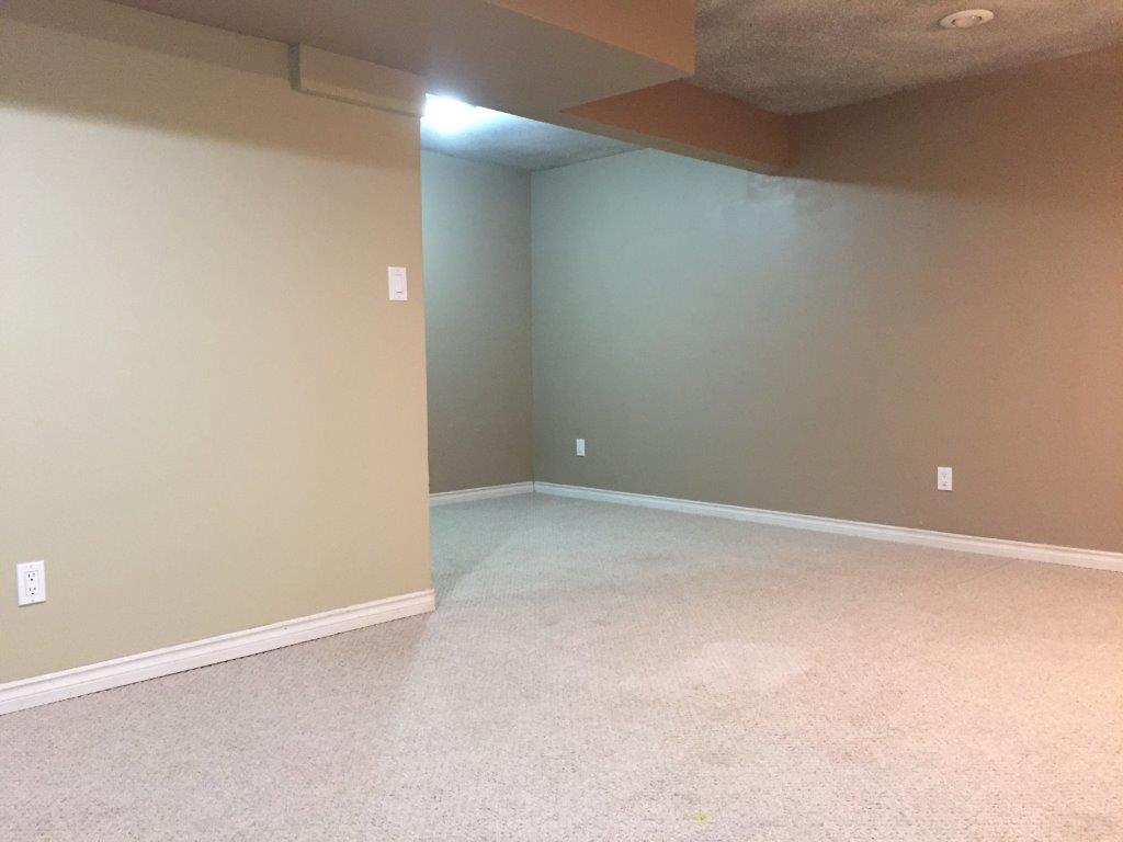 Fully-Renovated 3-Bedroom Family-Friendly Townhome + BONUS Basement Development! - Thumbnail 16