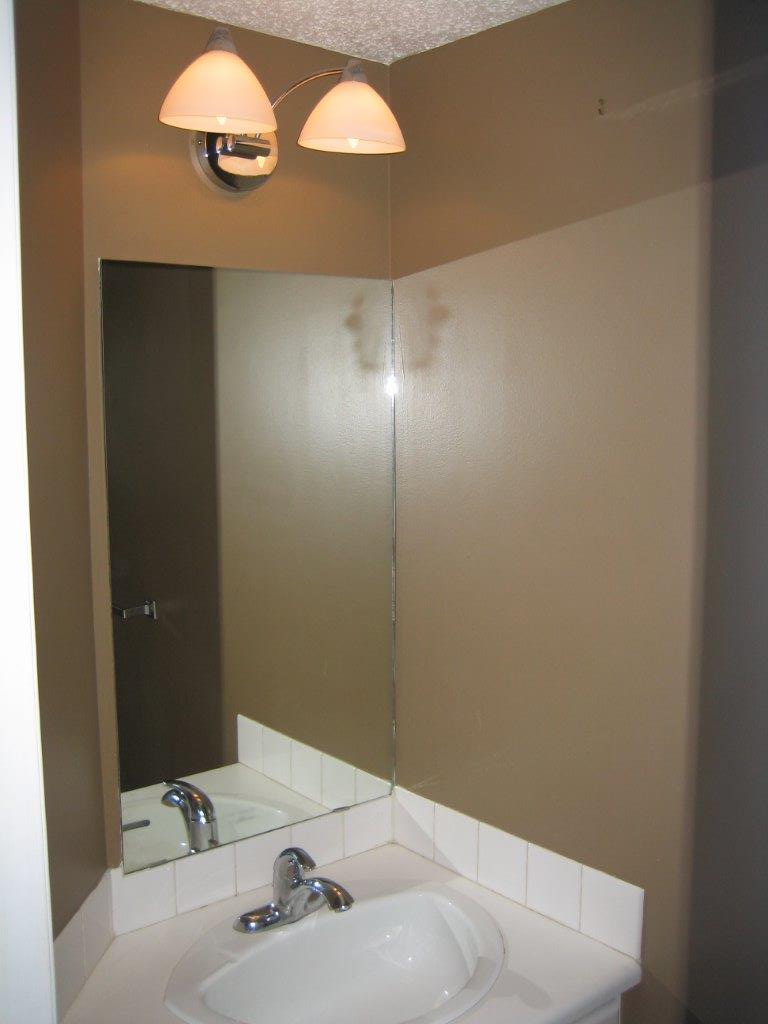 Fully-Renovated 3-Bedroom Family-Friendly Townhome + BONUS Basement Development! - Thumbnail 72