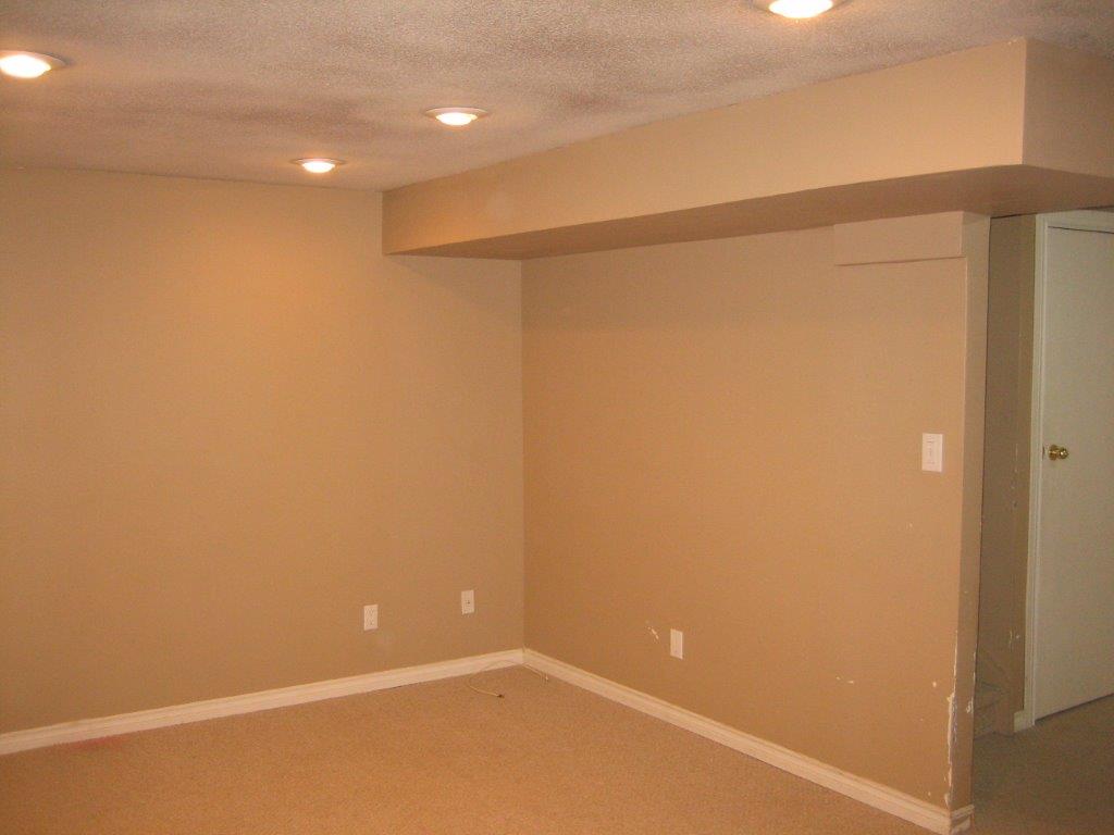 Fully-Renovated 3-Bedroom Family-Friendly Townhome + BONUS Basement Development! - Thumbnail 75