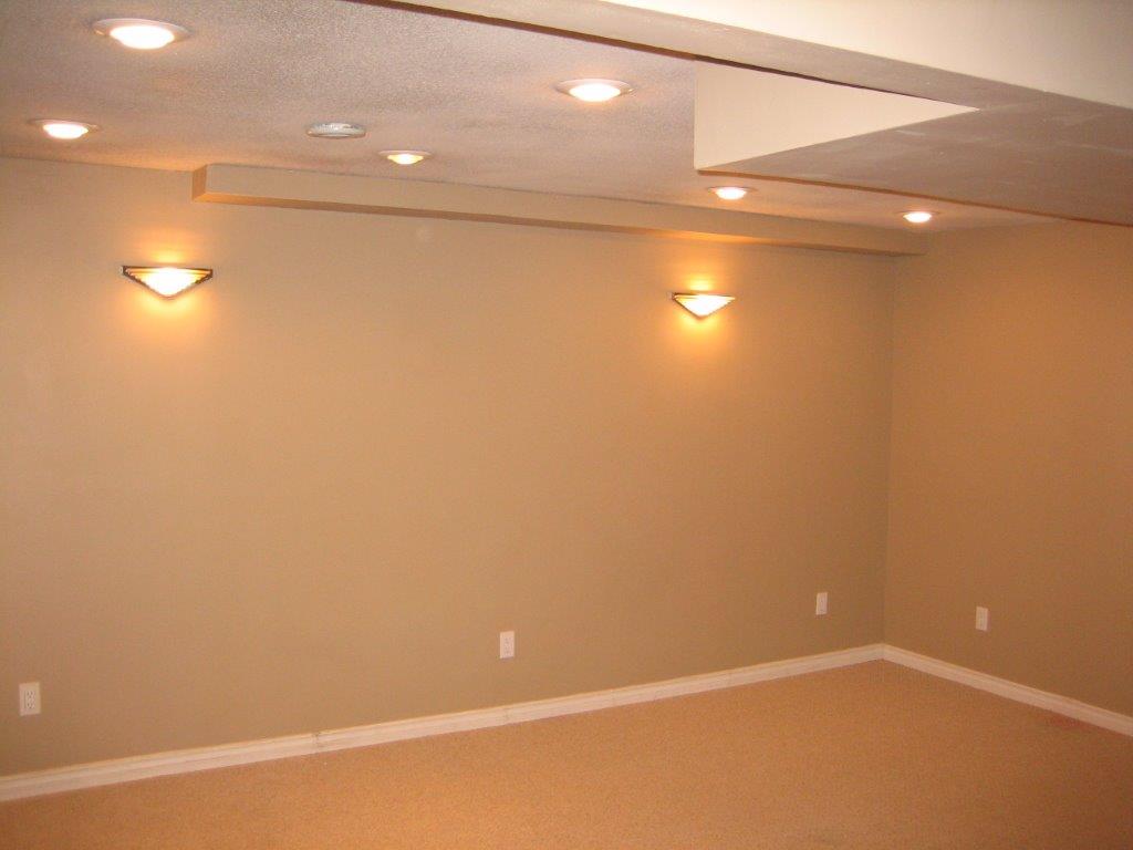 Fully-Renovated 3-Bedroom Family-Friendly Townhome + BONUS Basement Development! - Thumbnail 77