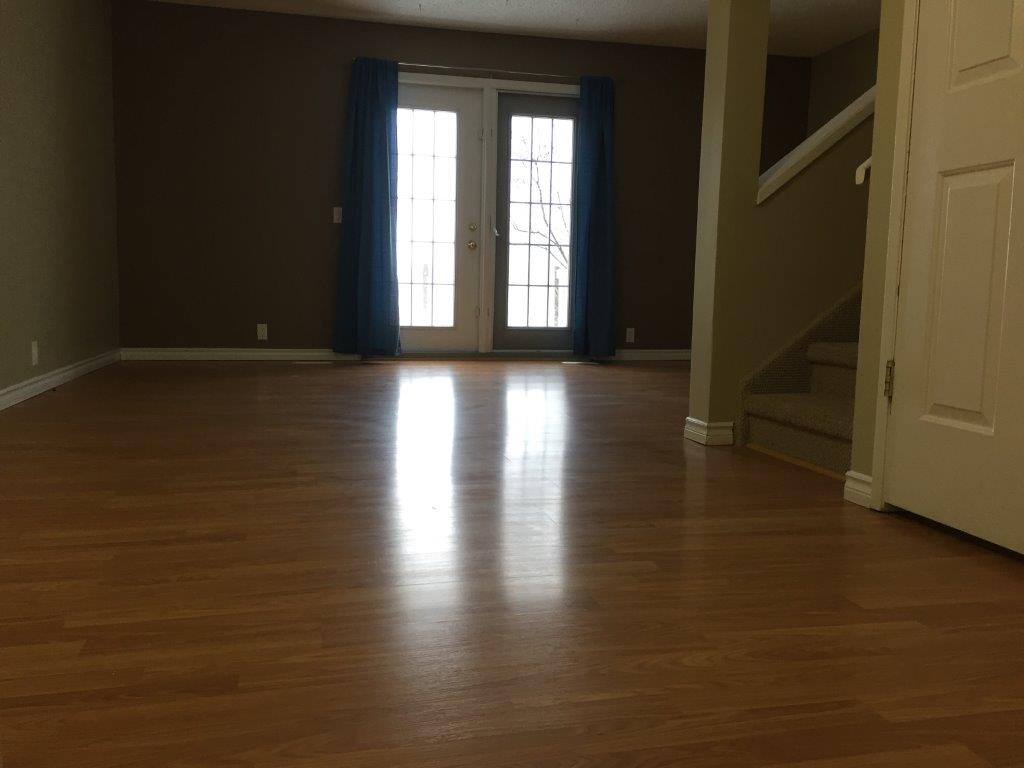 Fully-Renovated 3-Bedroom Family-Friendly Townhome + BONUS Basement Development! - Thumbnail 12