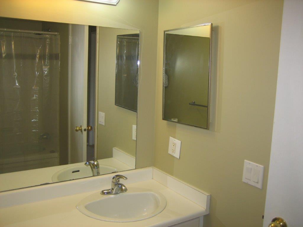 Fully-Renovated 3-Bedroom Family-Friendly Townhome + BONUS Basement Development! - Thumbnail 69
