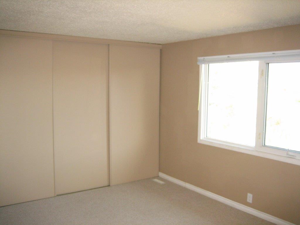 Fully-Renovated 3-Bedroom Family-Friendly Townhome + BONUS Basement Development! - Thumbnail 56