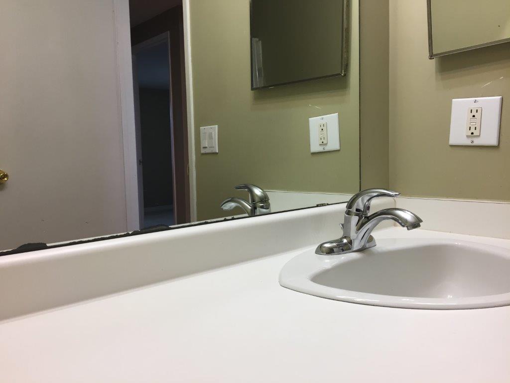 Fully-Renovated 3-Bedroom Family-Friendly Townhome + BONUS Basement Development! - Thumbnail 71