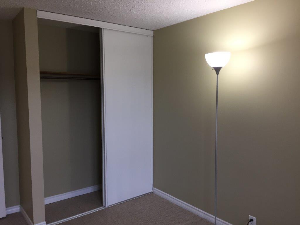 Fully-Renovated 3-Bedroom Family-Friendly Townhome + BONUS Basement Development! - Thumbnail 43