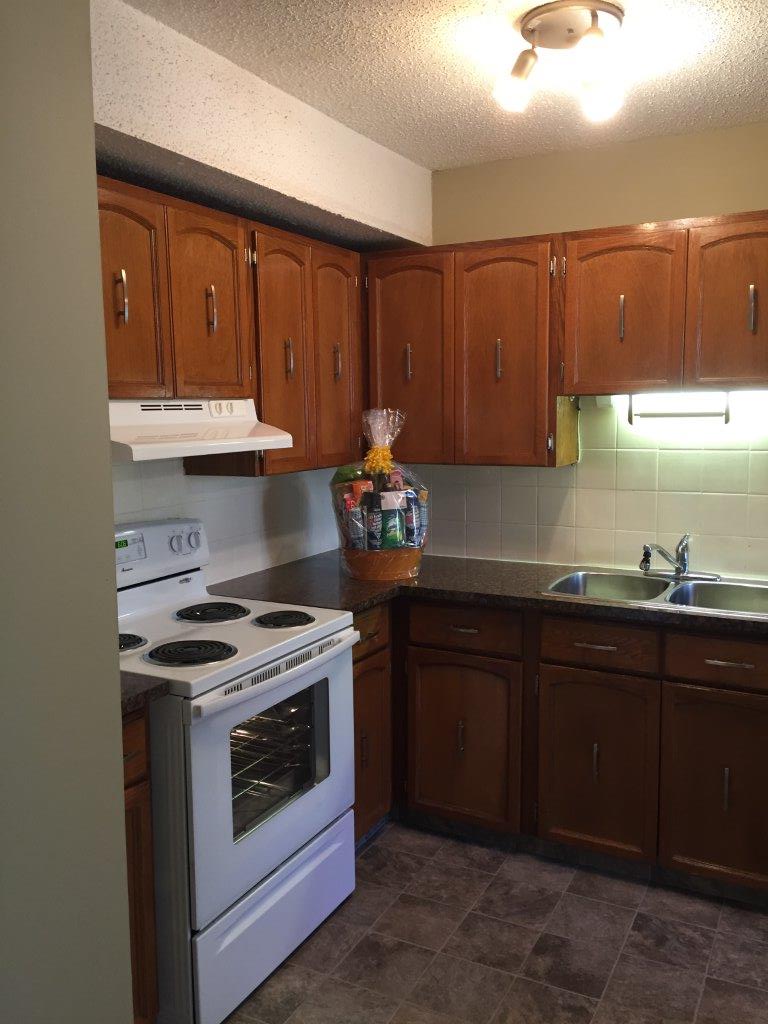 You'll LOVE this Smartly Upgraded Townhome ~ 6 Appliances & Great Basement Development! - Thumbnail 17